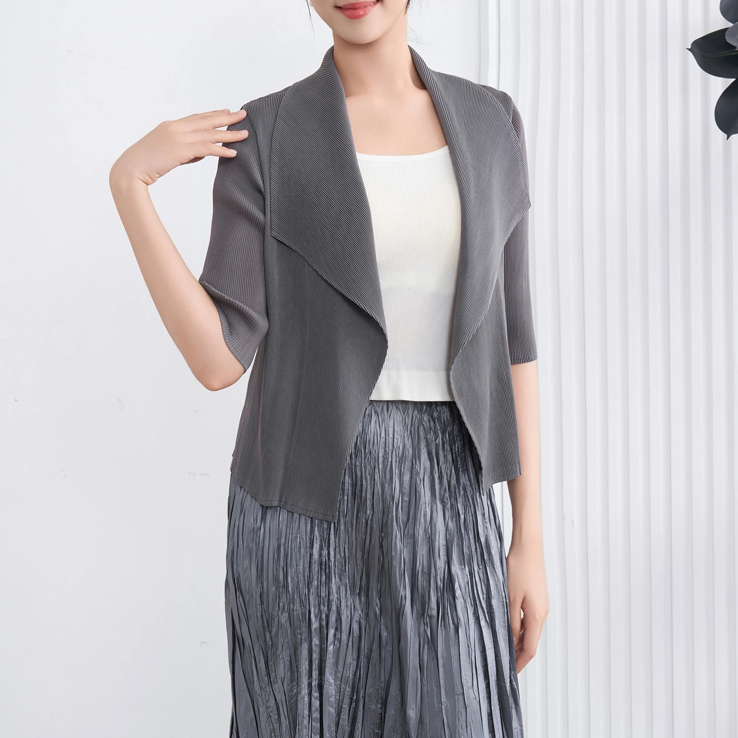 2025 New Miyake Pleated Cardigan Women's Casual All-match Jacket