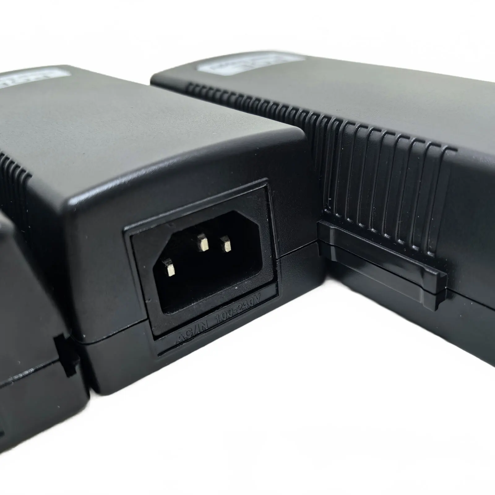 90 vatios PoE++ 802.3BT 2.5G Gigabit PoE adaptador de inyector 56V 1.6A 90W 2500mbps