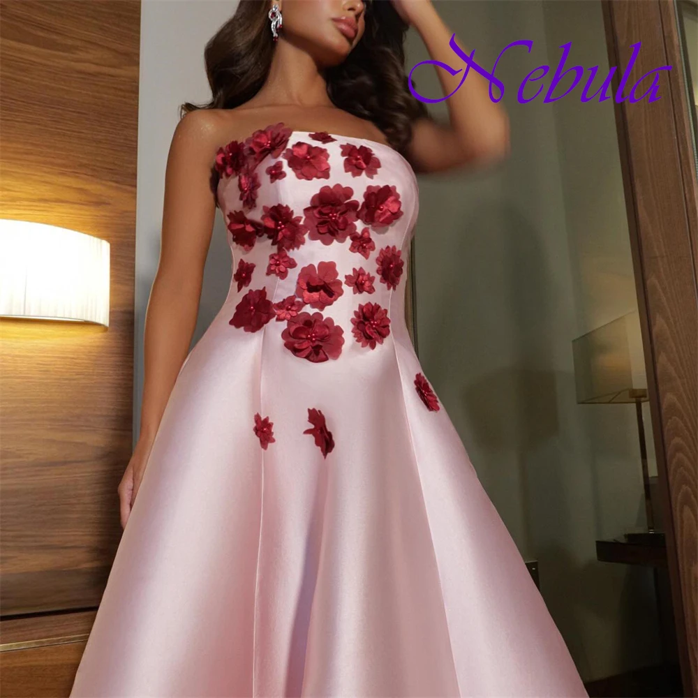 Customized Temperament Strapless Sleeveless Evening Dress Delicate Satin Flowers Homecoming Dress Modern Chapel Train Prom Dress