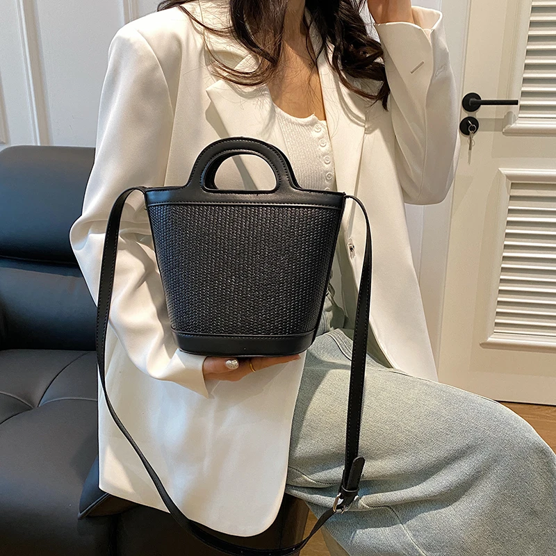 

Vintage Style Leather Diaper Bag: Elegant Crossbody Handbag For Women With Luxury Designer Details And Large Tote Space