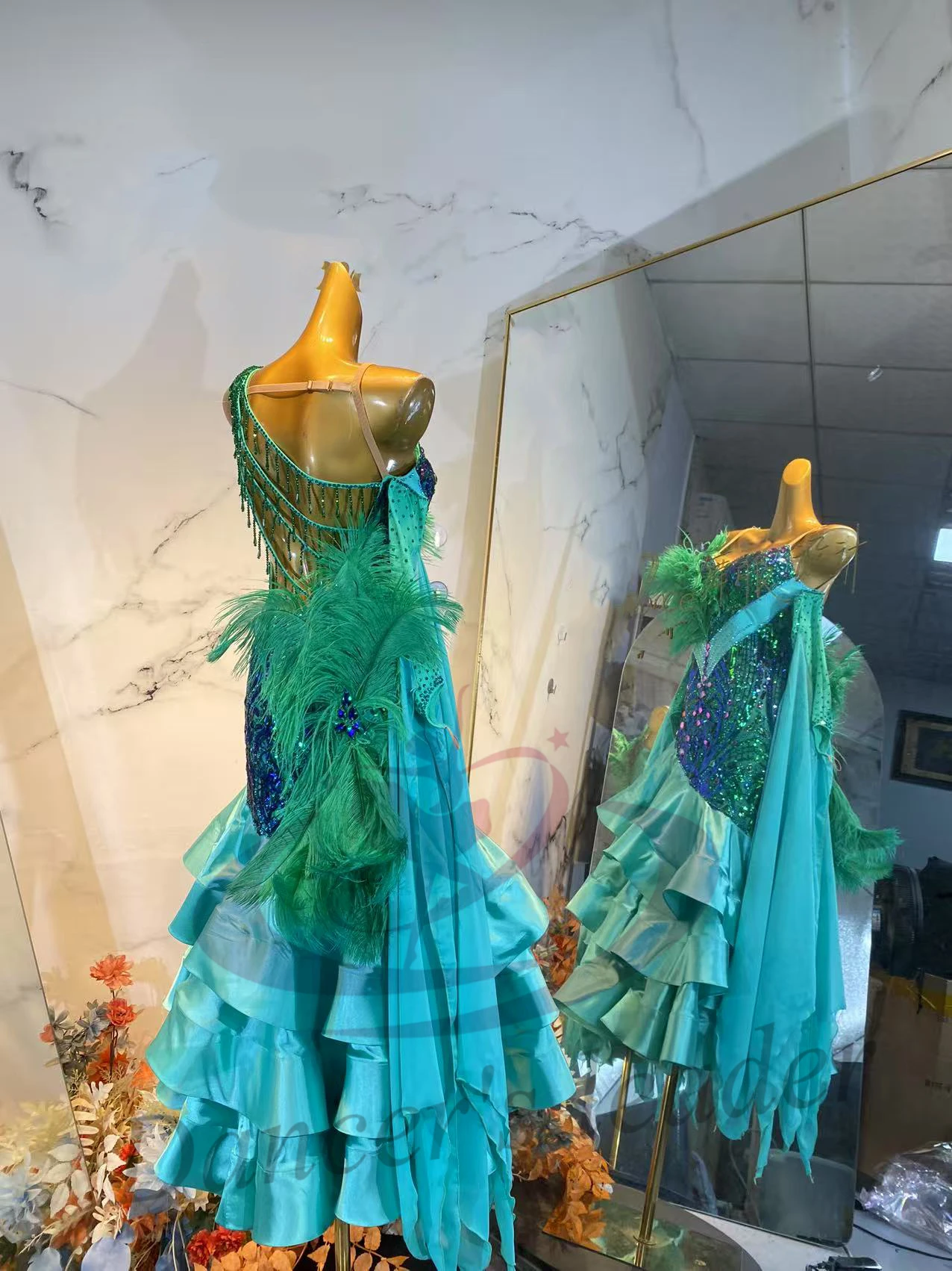 فستان الرقص اللاتيني للبالغين والأطفال، فستان زهري مخصص عالي الجودة من حجر الراين، تنورة كبيرة، ملابس الفالس النسائية الاحترافية