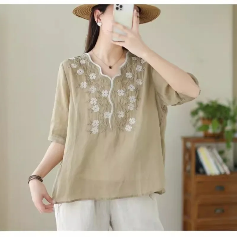 Summer Women's Clothing Large Size Cotton Linen V-Neck Loose Top Fashion Vintage Embroidery Pullovers Three Quarter Thin Tees