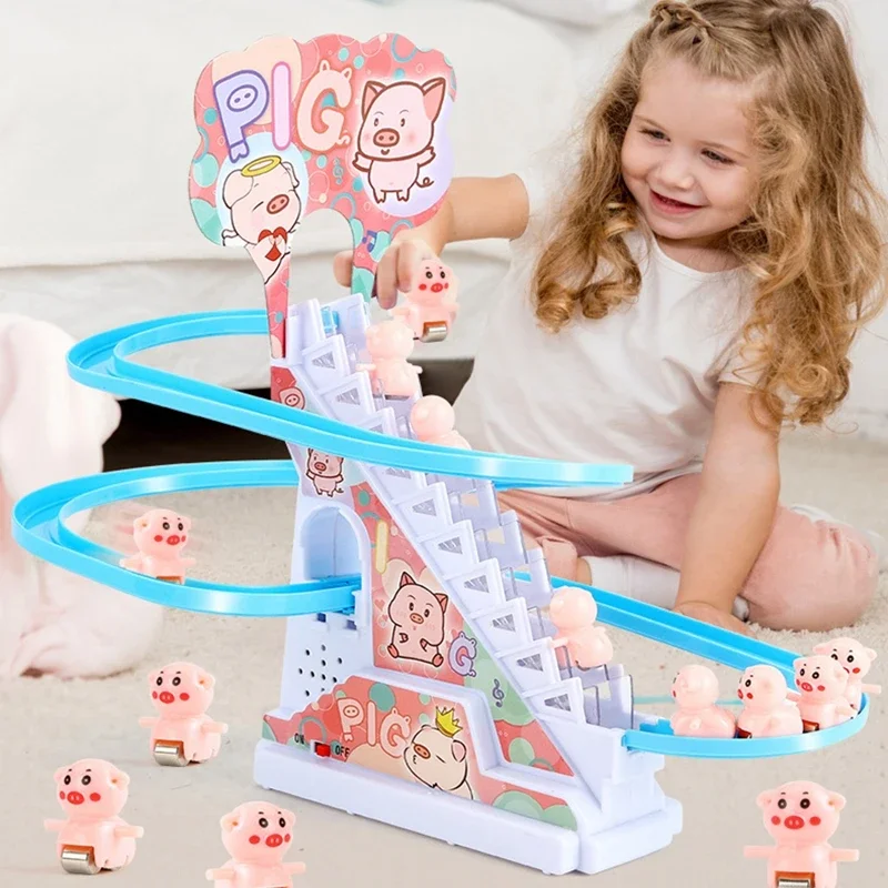 เด็กใหม่ Piglet ปีนบันไดติดตามของเล่นเป็ด DIY Electric Racing Roller Coaster ของเล่นเพลงสําหรับของขวัญเด็ก