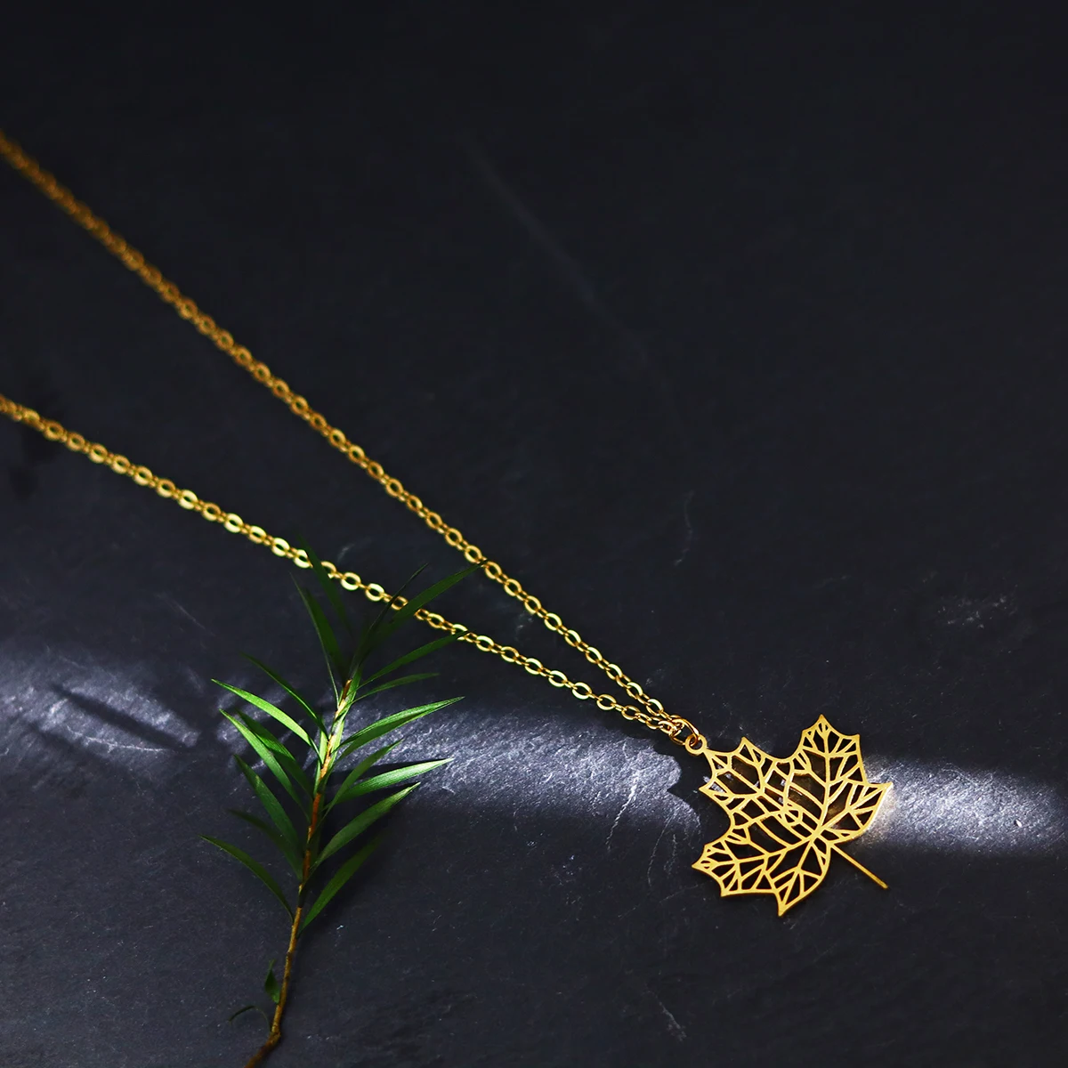 Kinitial Women's Maple Leaf Pendant Necklace Stainless Steel Summer Clavicle Chain Commemorative Day Jewelry Gift New Style view 5