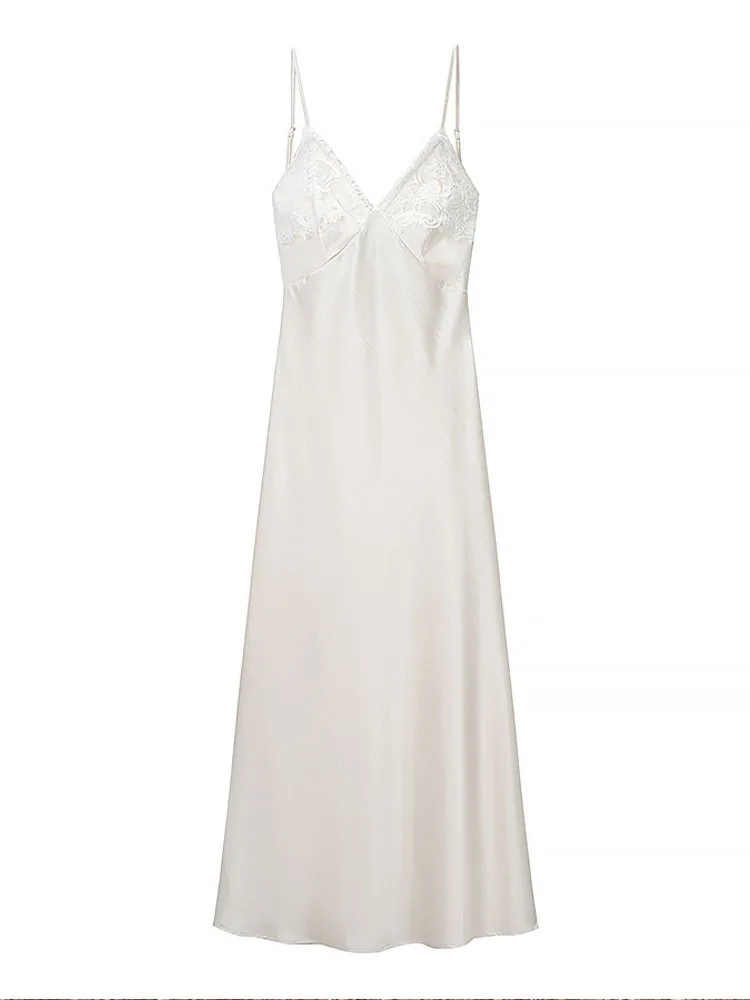 فستان نسائي صيفي جديد لعام 2026 بتصميم عصري برقبة على شكل V مع تطريز دانتيل ​ ​ فستان طويل من الساتان للنساء، أنيق وجذاب بظهر مكشوف، ضيق وبدون أكمام