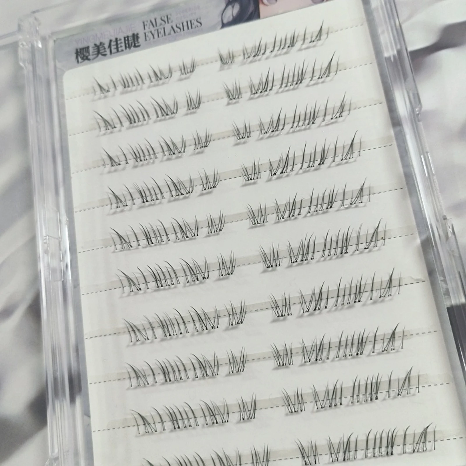 接着剤不使用の下まつげクラスター 5-7 ミリメートル DIY セグメント化されたナチュラル下まつげマンガ下まつげ自己粘着まつげメイクアップツール