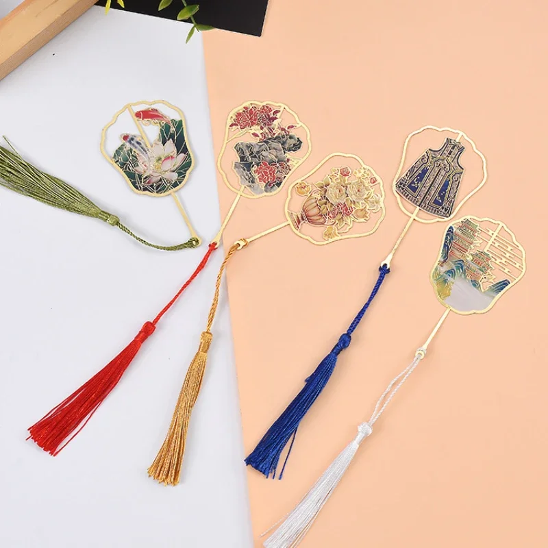10PCS  Brass hollow fan bookmarks Customized cultural creation Chinese ancient landscape gifts Bookmark manufacturers wholesale