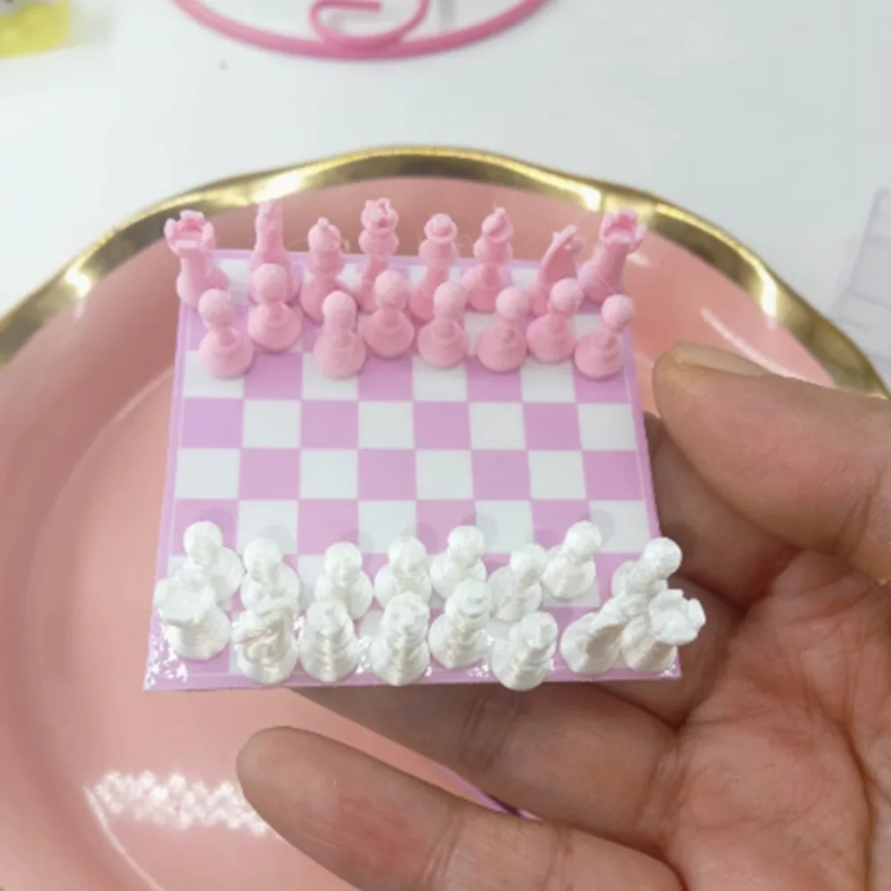 Xadrez mini jogo de xadrez tamanho de bolso feito à mão escala 1/12 xadrez internacional padrão delicado conjunto de xadrez internacional