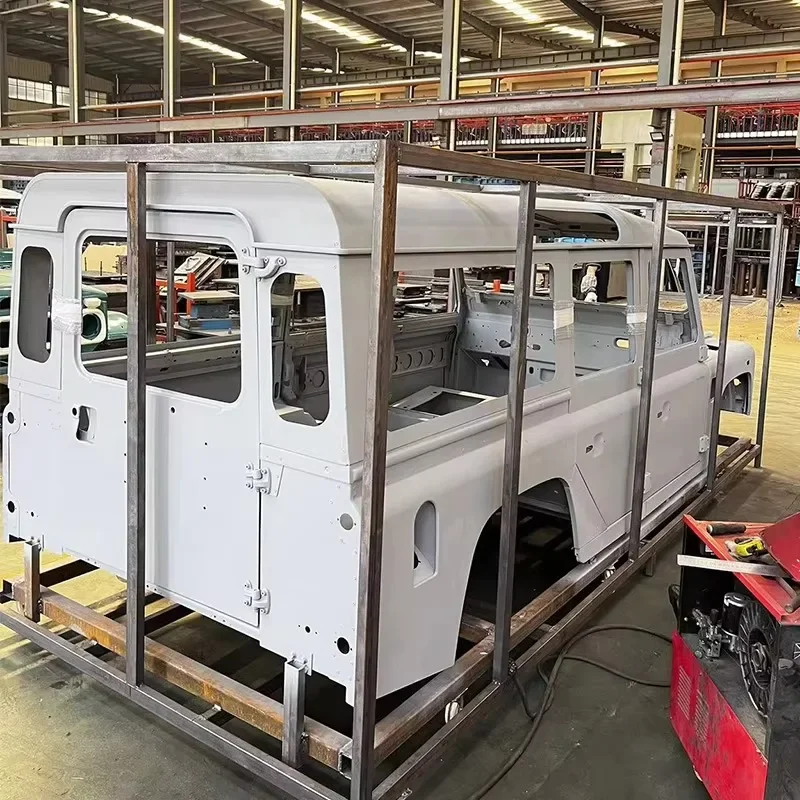 Complete Body Kit for Defender 110, Restored Car Body Shell  Defender 110 Pickup TDI