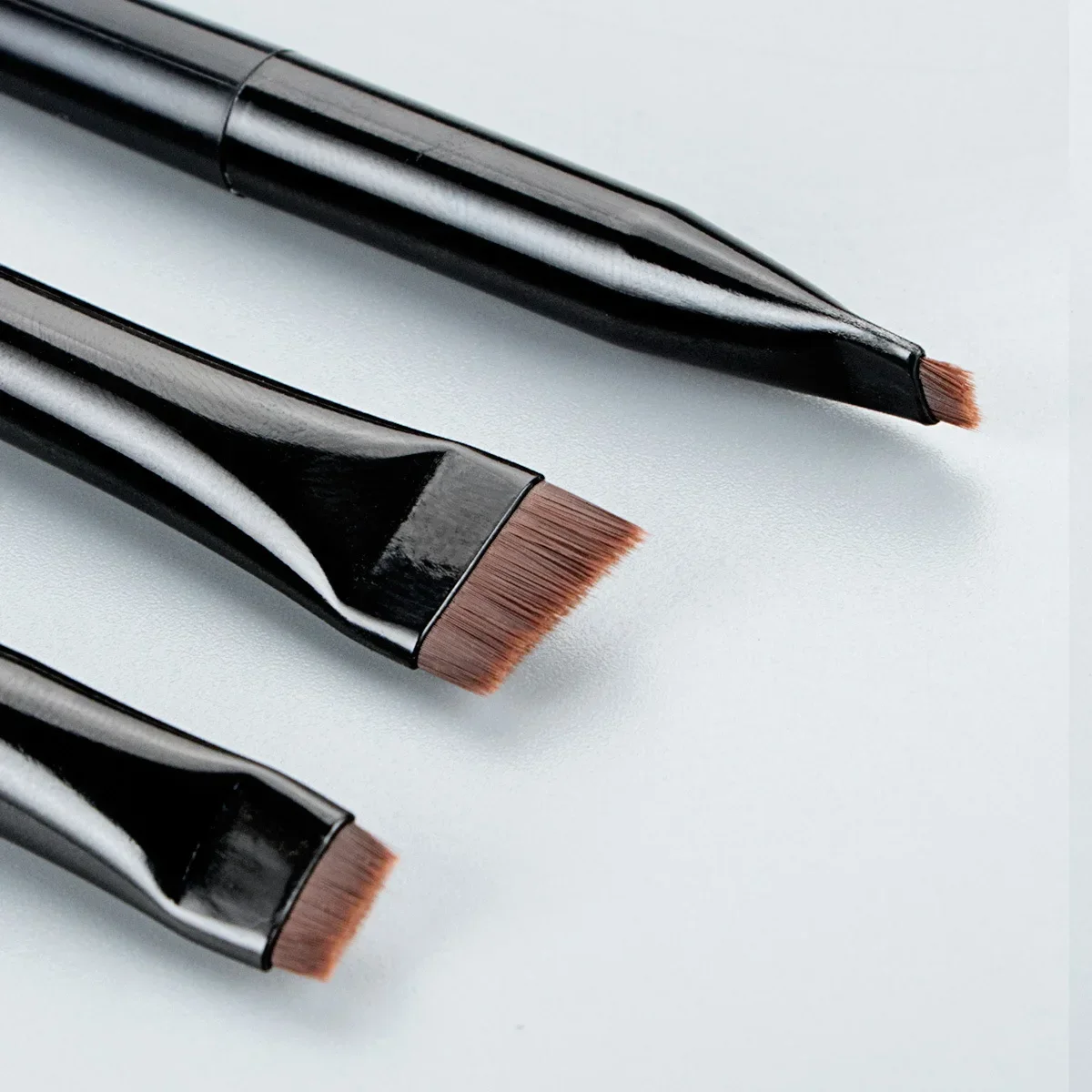 Upgrade Blade Eyeliner-Pinsel, ultradünner, feiner, abgewinkelter, flacher Augenbrauenpinsel, Make-up-Pinsel für den Bereich unter den Augen, präzise Detailpinsel – Detail 6