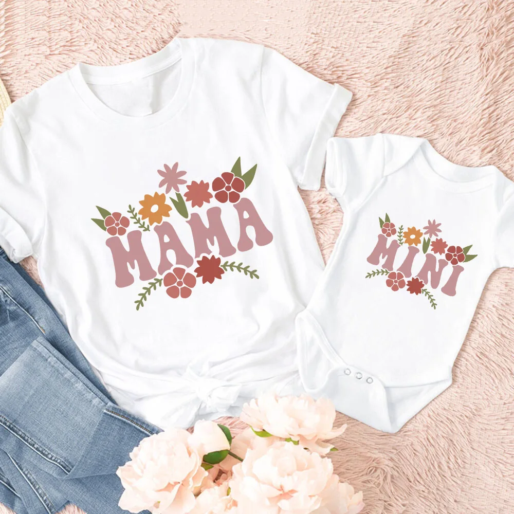 Mama & Mini Matching Family Shirt Fashion Mother and Daughter Son Clothes Mommy and Me Family Look Mother\'s Day Gifts