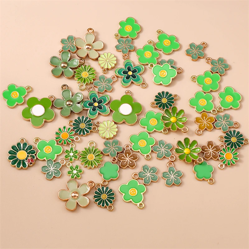 20 Stück niedliche, gemischte grüne Emaille-Blumenanhänger für die Schmuckherstellung, zum Basteln von Ohrringen, Halsketten, Armbändern und anderen Accessoires. – Detail 4