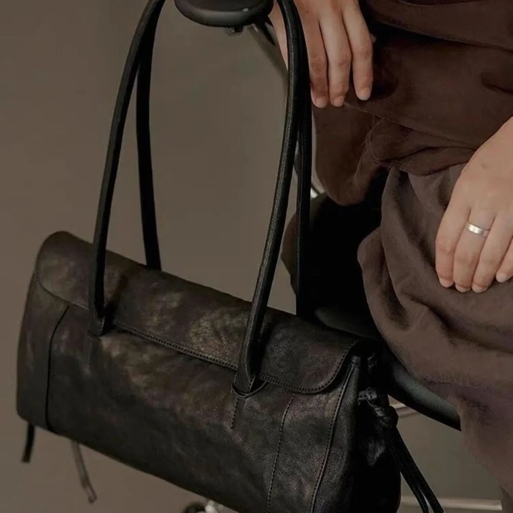 Black Shoulder Underarm Bag Elegant Vintage Women's Handbag Minimalist Large Capacity Niche Design Bag Early Fall Fashion