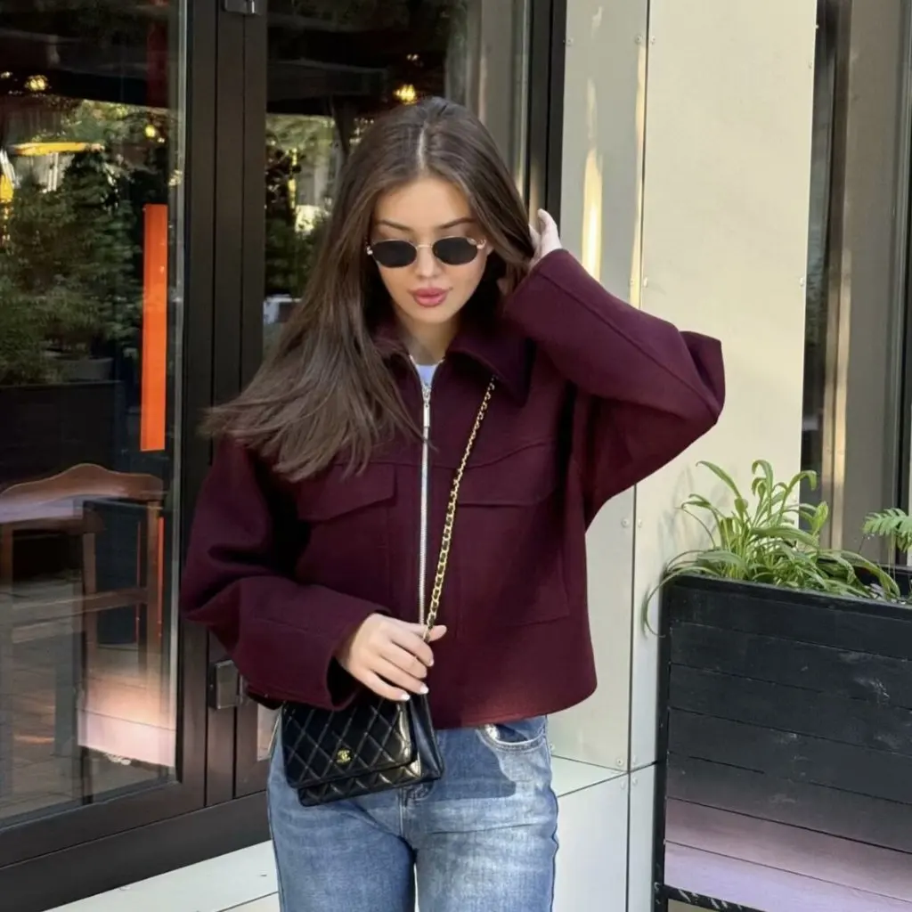 

Fashion Woolen Jacket for Women Autumn 2024 Wine Red with Big Pocket Zipper Design Cross-border Style B88782