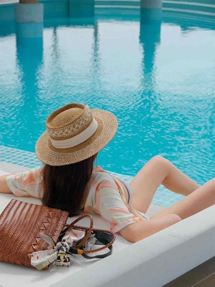 

Summer Women's Straw Hat Ladies Luxury Sun Hat Fashion Sun Protection Beach Hat French Panama Hat Bump Top Wide Brim Raff Cap