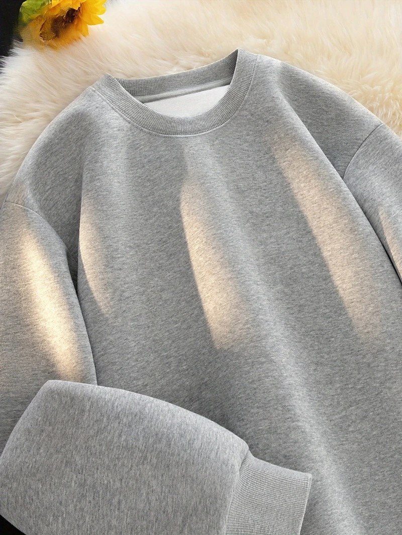 

Men's Loose Casual Round Neck Sweatshirt, Solid Color Sports Academy Style Pullover, Machine Washable for Autumn and Winter