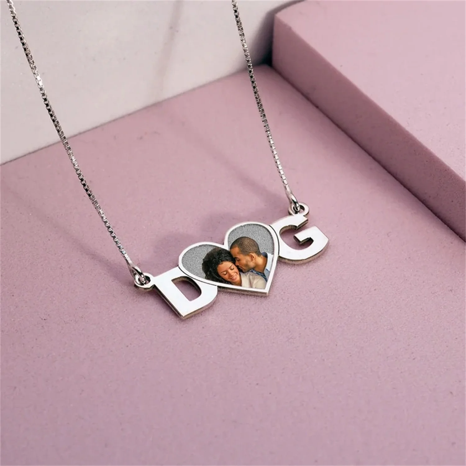 Personalizowany naszyjnik z zawieszką w kształcie serca z zdjęciem, imieniem, dla mężczyzn, naszyjnik dla par z literami i zdjęciem, biżuteria na prezent dla kobiet