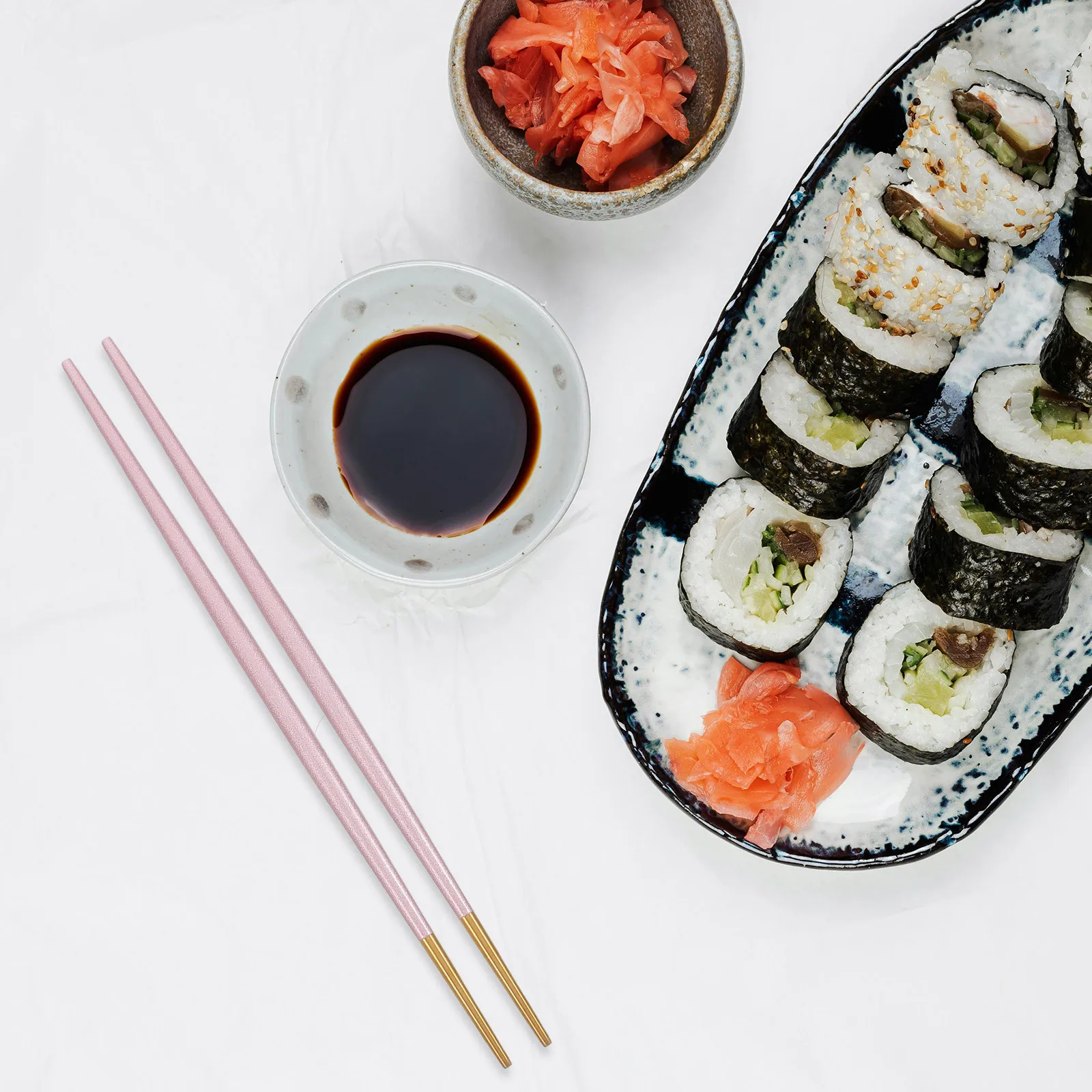 

1pcs Stainless Steel Chopsticks Non-Slip Reusable Tableware Smooth For Home Camping Hiking Asian Japanese Style Odorless