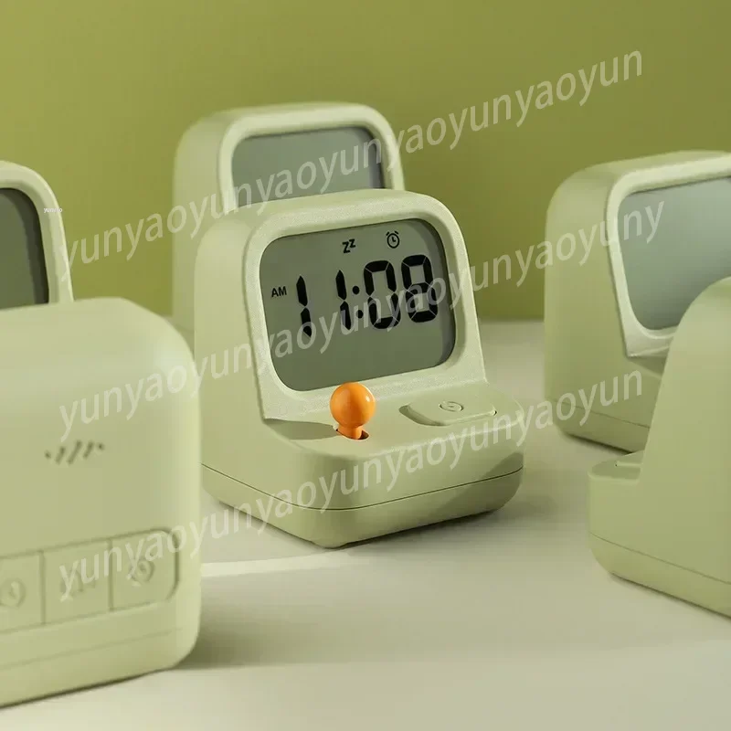 Creative Retro Mini Handheld Game Machine Alarm Clock Cute Digital Clock with Multifunction Countdown and Snooze T2A1Z9