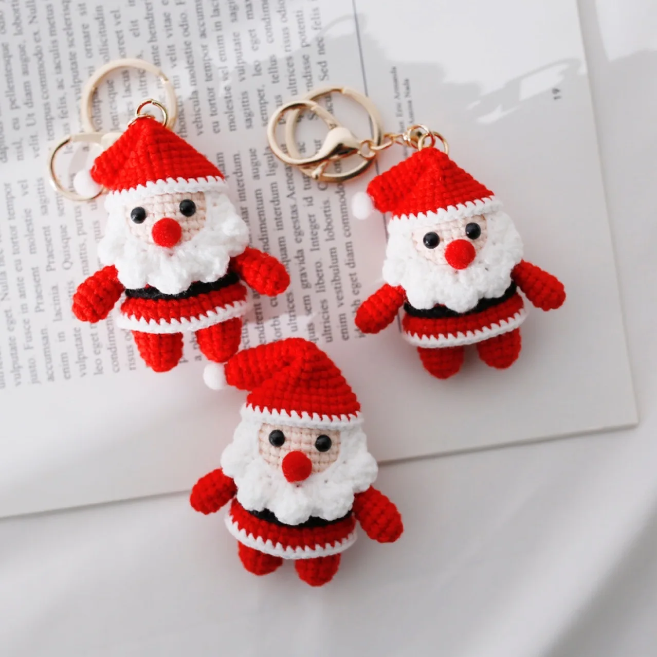 DIY Creative Hand-woven Santa Claus Keychain/cute Bag Pendant