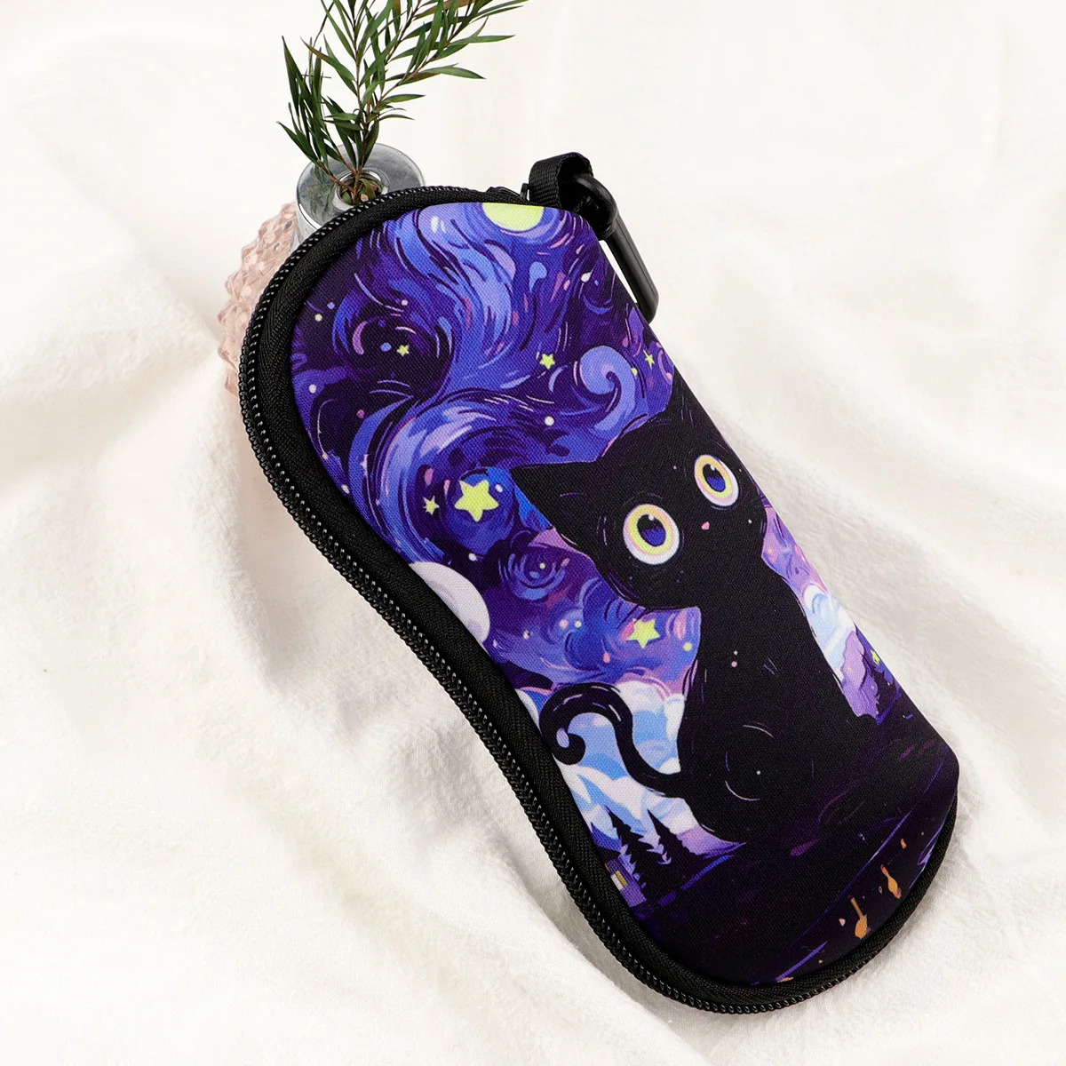 Cute Cat Dog Print Glasses Case for Women Men Soft Neoprene Sunglasses Case with Carabiner Portable Eyeglass Protective Pouch