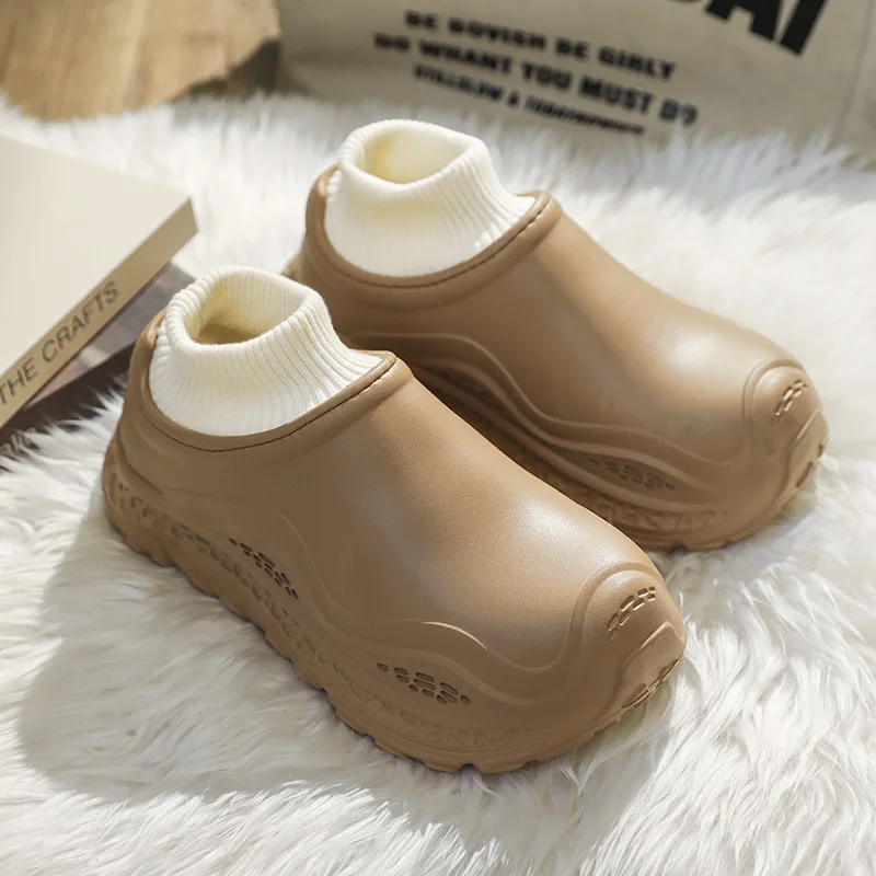 Winter Velvet Men's Boots Couple Style Thick Soled Warm Non Slip Snow Boots Waterproof and Anti Fouling Bag Screw Mouth Boots