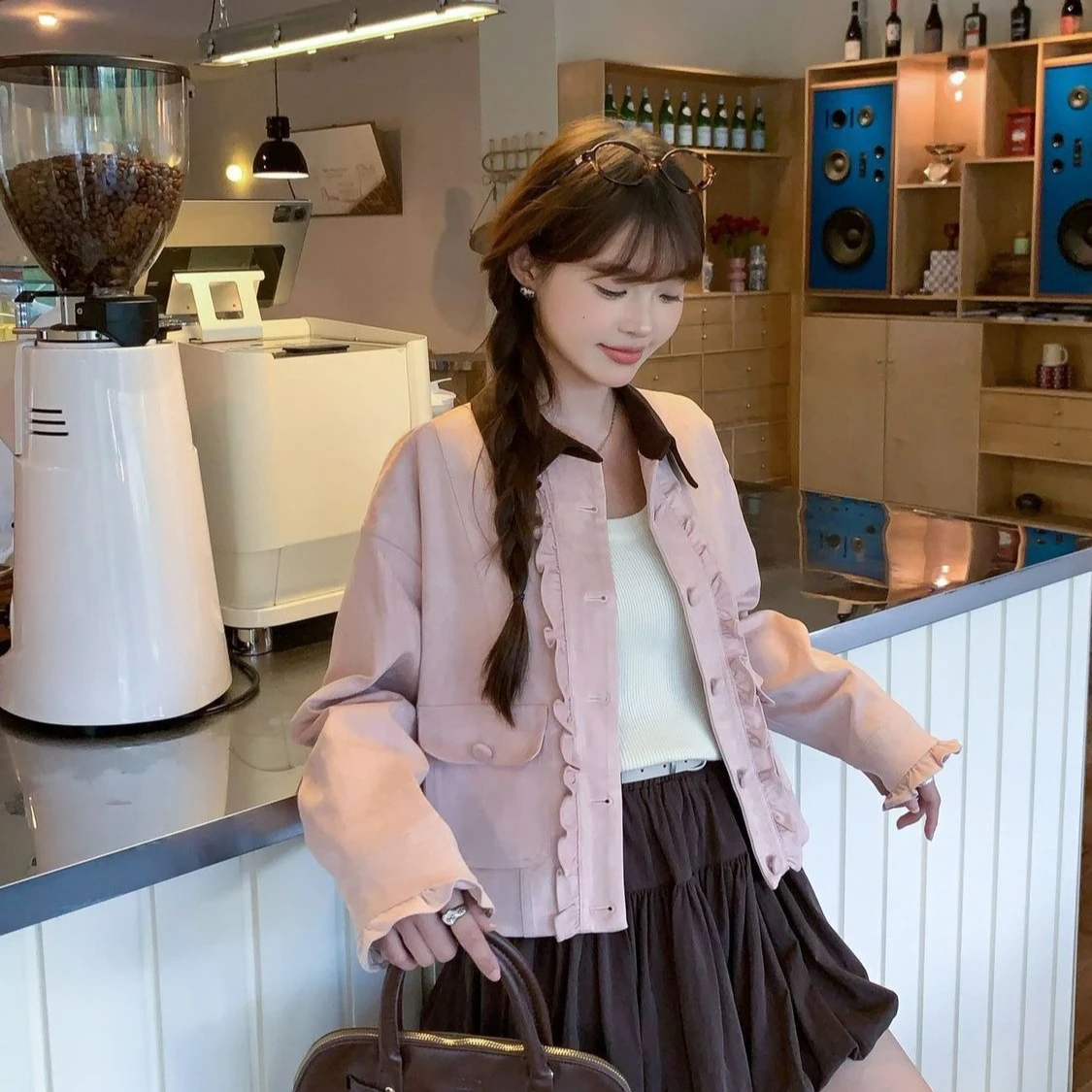 

Японская кавайная короткая куртка с длинными рукавами и отложным воротником, женская повседневная уличная одежда, пальто, однотонная молния, тонкая лоскутная одежда, осень 2023 г.