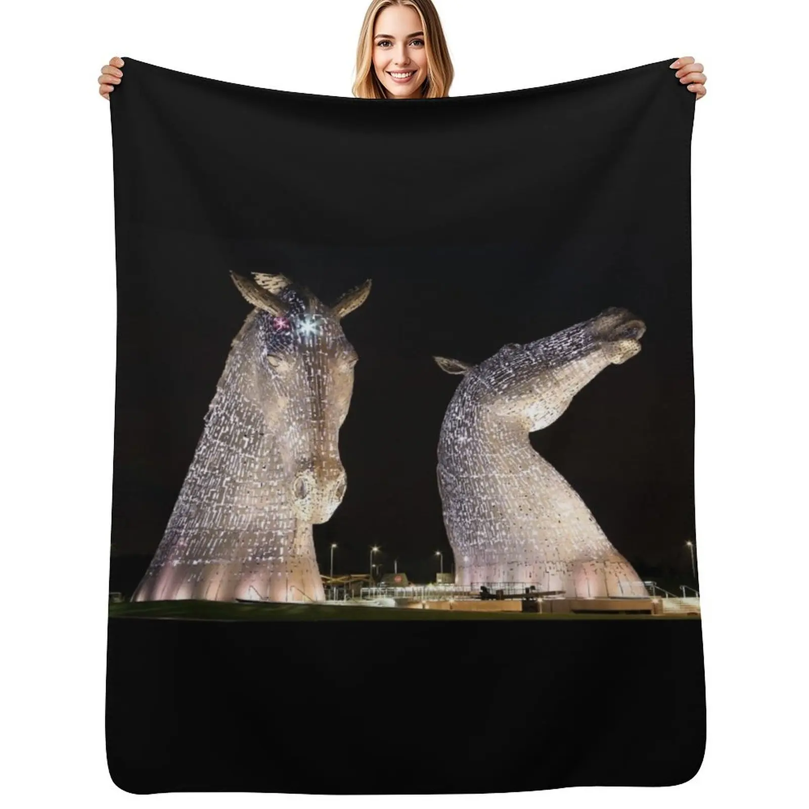 

The Kelpies at night Throw Blanket Luxurious Soft Blanket Holiday Gift for Family