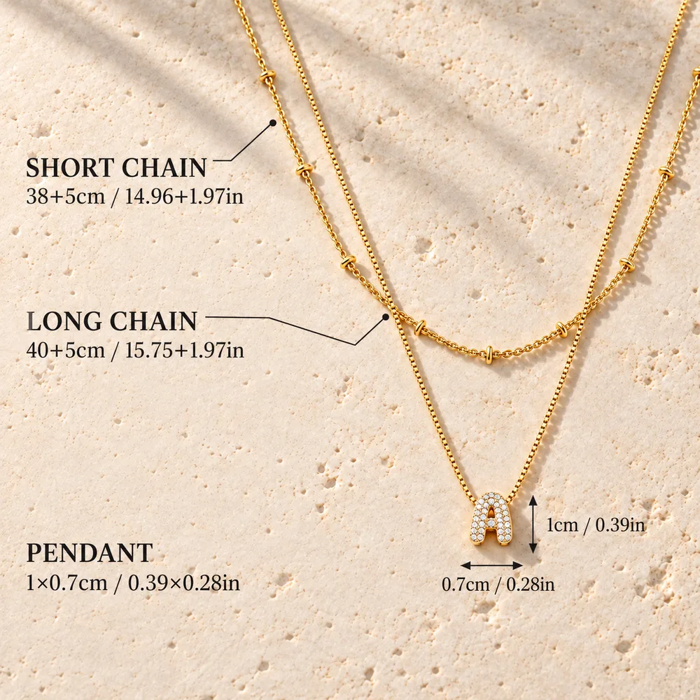 Vergoldete Buchstabenkette für Damen und Herren, Doppelschichtige Perlenkette mit Initialanhänger, Zirkonia-Schmuck für besondere Anlässe – Detail 3