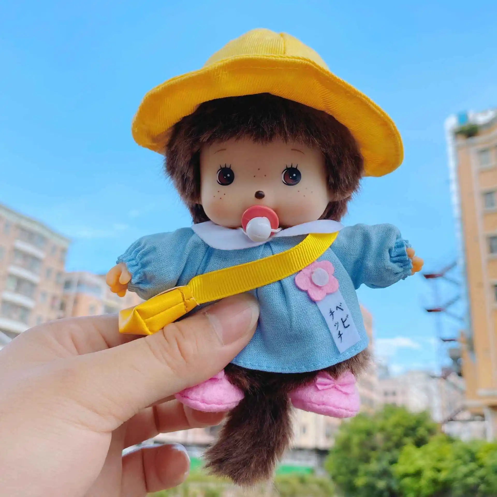 15cm New Disney Kawaii Monqiqi Doll Keychain Bag Pendants Plush Toy Hand Puppet Decompression Children Cute Bag Decorate Gifts