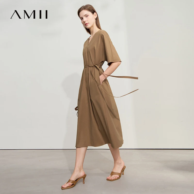

Amii Minimalist Casual Premium Dresses Women 2025 Summer Office Lady Waist Belt A line V-neck Solid Color Long Dresse 12542161