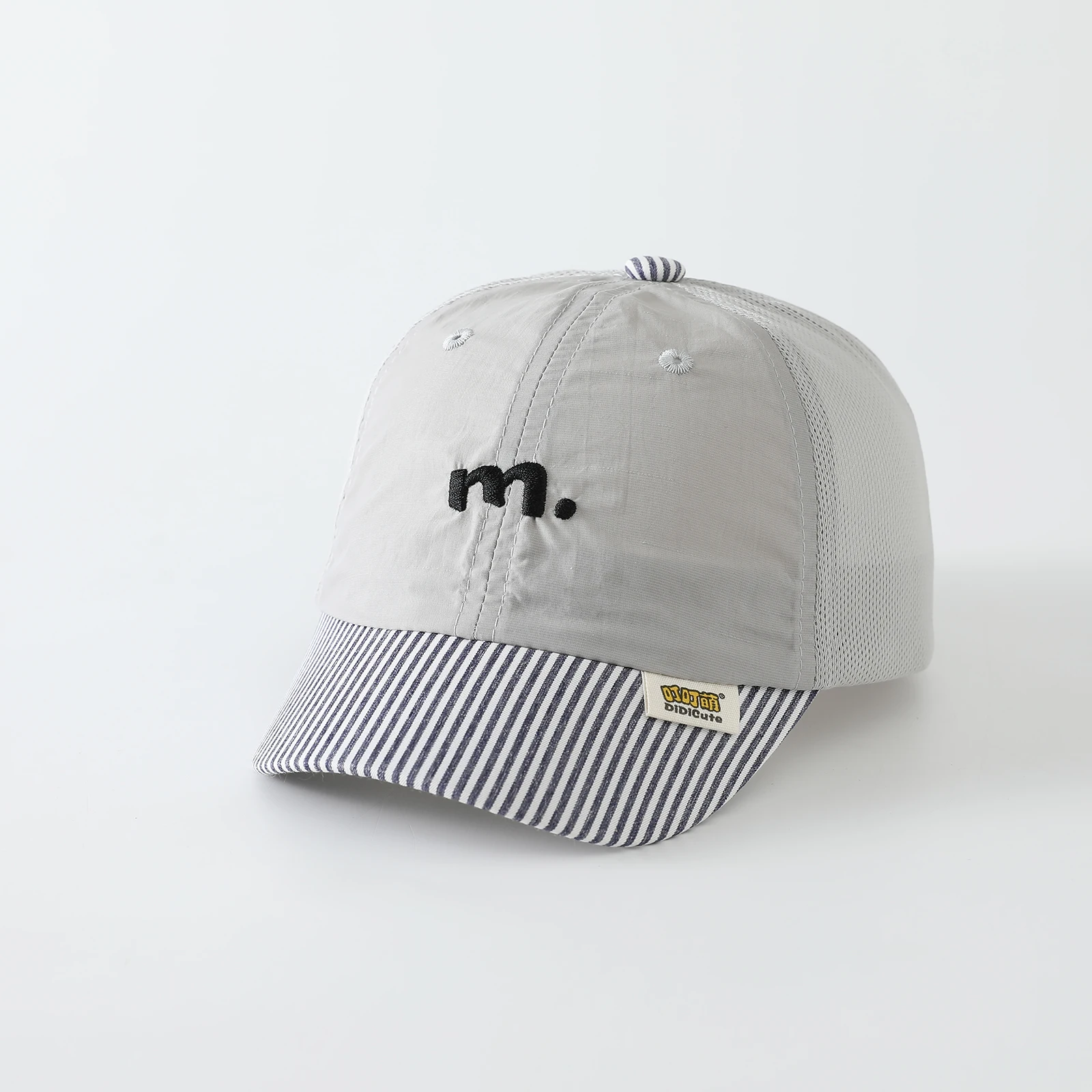 Children's Embroidered Letter 'M' Breathable Mesh Baseball Cap, Quick-Drying Stitched Striped Brim, Suitable for Summer Outings