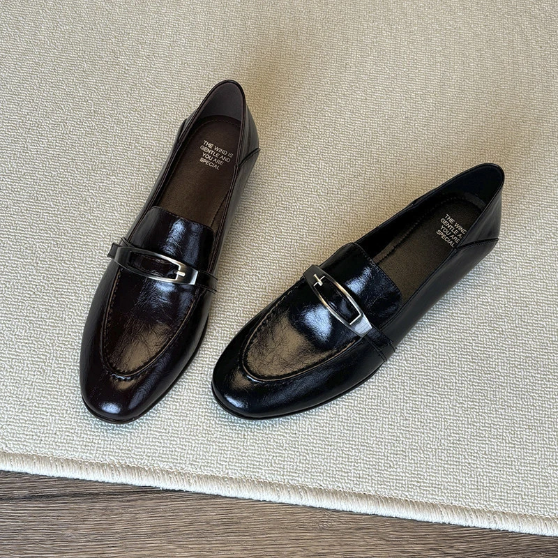 

Retro British-style metal buckle loafers for women, chunky heel slip-on casual leather shoes