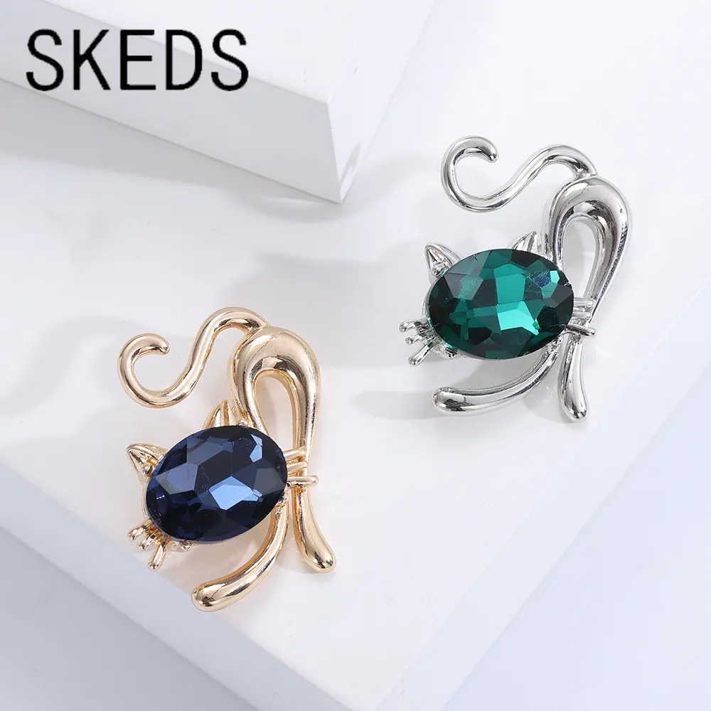 SKEDS Women Girls Simple Design Cute Cat Rhinestone Badges Jewelry Fashion kitten Aniaml Brooches Pins Lady Suit Scarf Corsage