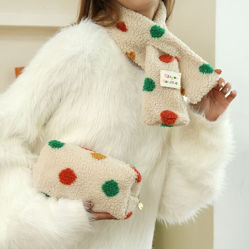 Polka dot lamb hair makeup bag Large capacity cute ins wind storage bag multifunctional travel portable plush toiletry bag