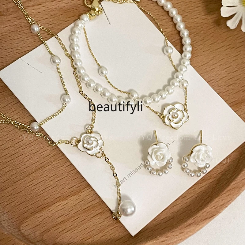 Camellia Double-Layer Pearl Necklace Exquisite Light Luxury Minority Clavicle Chain Advanced Sense Temperamental Bracelet