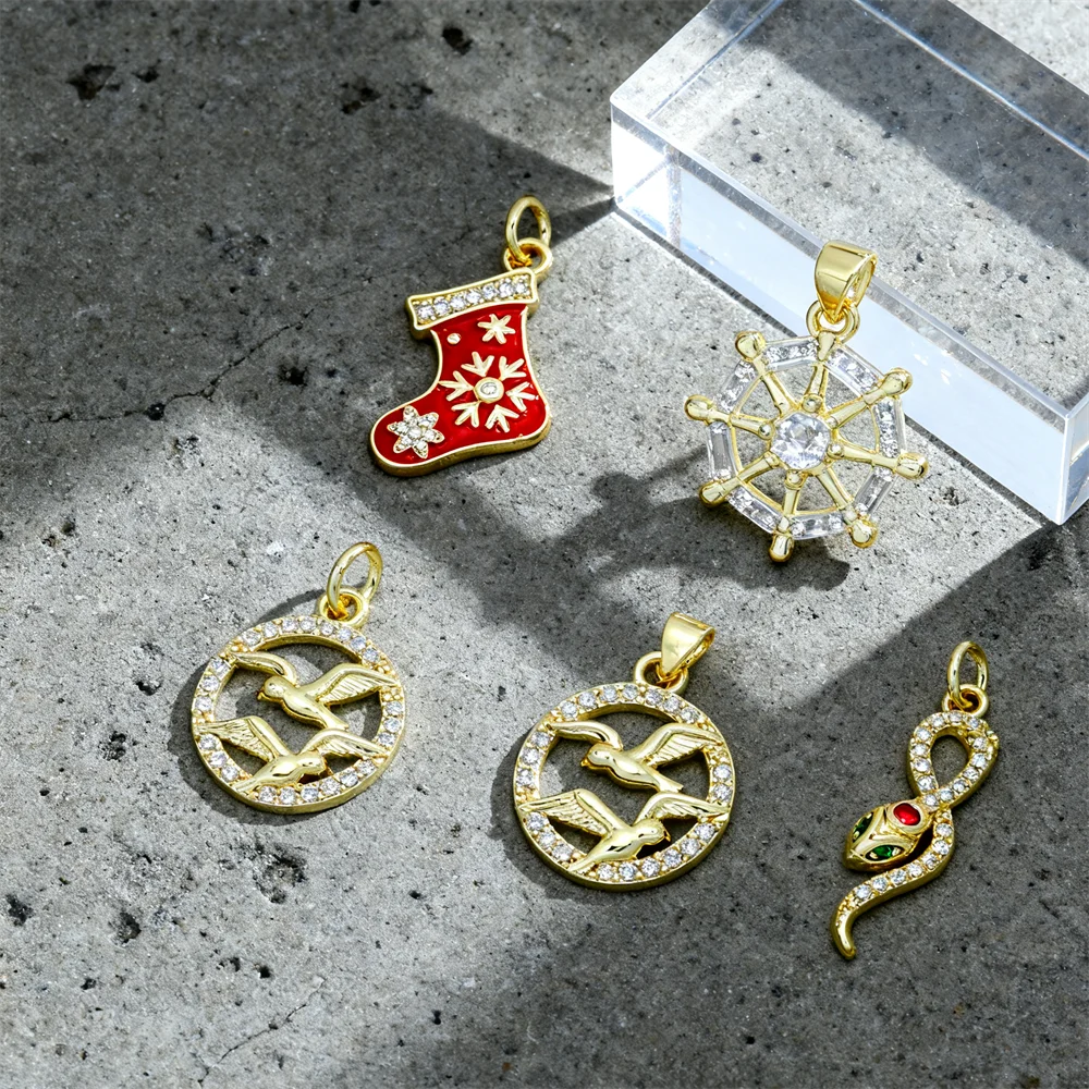 

2Pcs Pendant Brass Cubic Zircon Enamel Geometric Wheel Snake Bird Christmas Sock Charm DIY Jewelry Necklace Bracelet Accessories