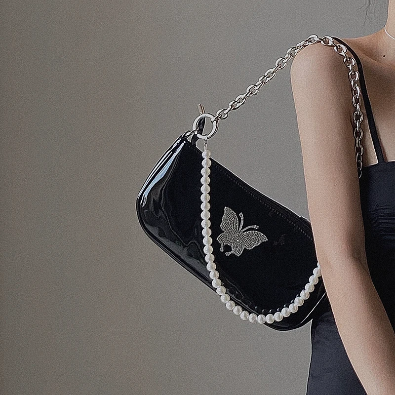 Designer Underarm Bag 2023 Summer New PU Butterfly Pattern Pearl Chain Glossy Lacquer Leather One Shoulder Crossbody Bag