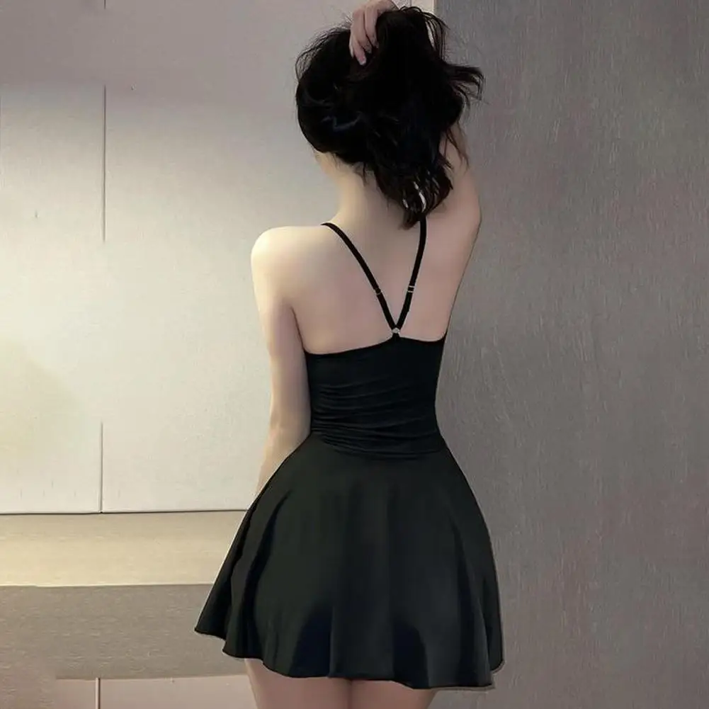 Sexy women's pleated mini dress, uniform suspender mini dress, nightclub clothing, seductive pleated edge dress, backless
