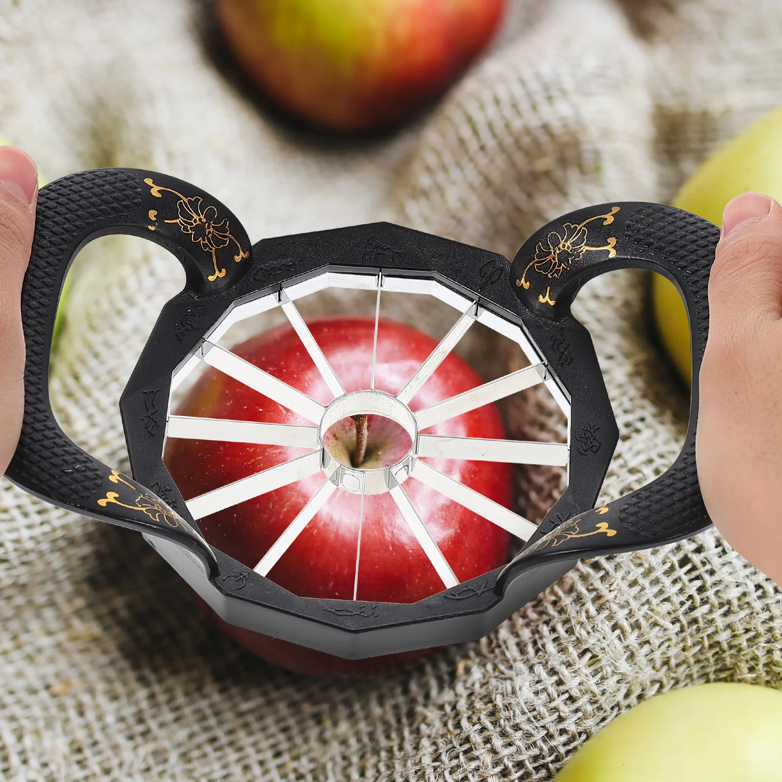 

1Pcs Apples Cutter Zinc Alloy Fruit Cutting Tool Kitchen Gadget Fruit Slicer Corer Wedger Apples Cutter