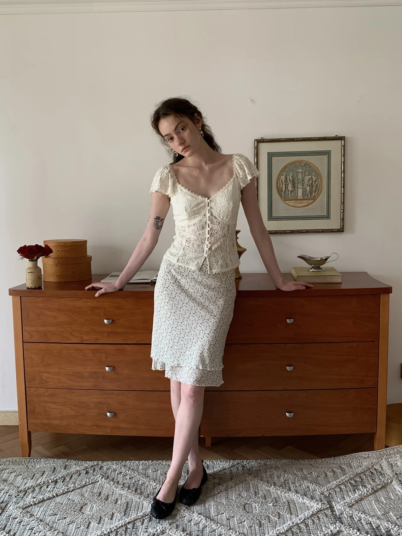 

Elegant Lace Trim Splice Slim Fit Short Sleeve Open Cardigan Sweet Style Leaf Studios Women's Fashion Summer Nylon Blend