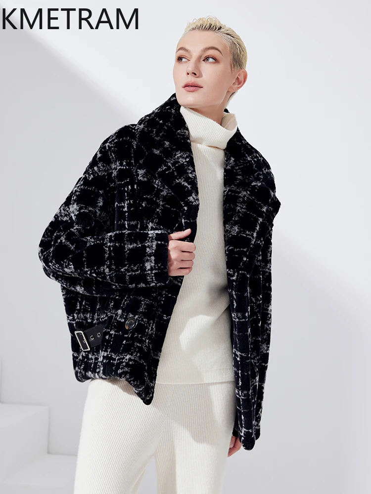 سترة نسائية من فرو المنك الطبيعي لعام 100% معطف قصير من الفرو الحقيقي عالي الجودة معاطف شتوية عصرية ملابس نسائية 2025 schuba vrouwska