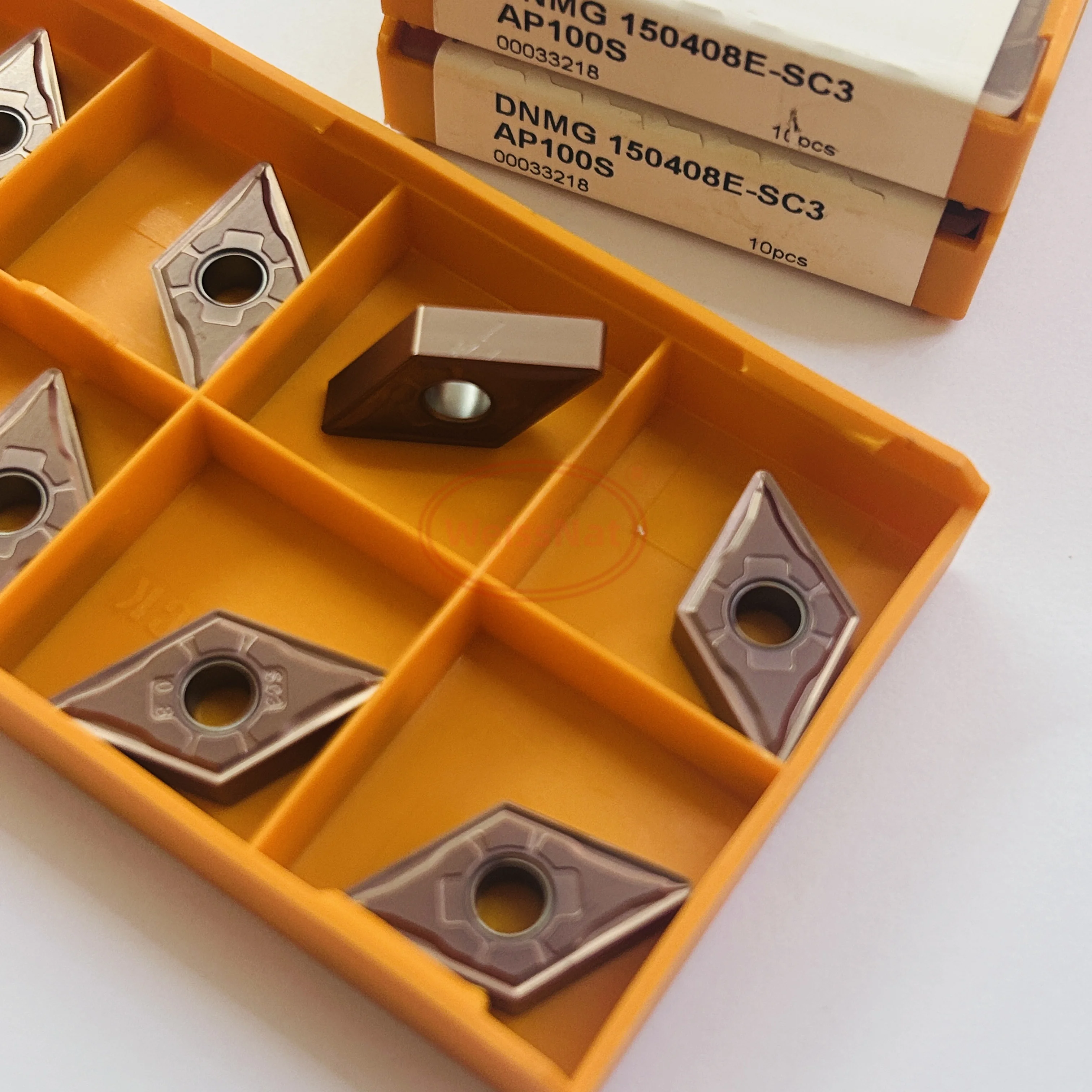 

DNMG110404E DNMG110412E DNMG150408E DNMG150416E DNMG150604E DNMG150616E-SC3 PD3 PD5 AC250P AP100S AC152P DNMG Carbide Insert