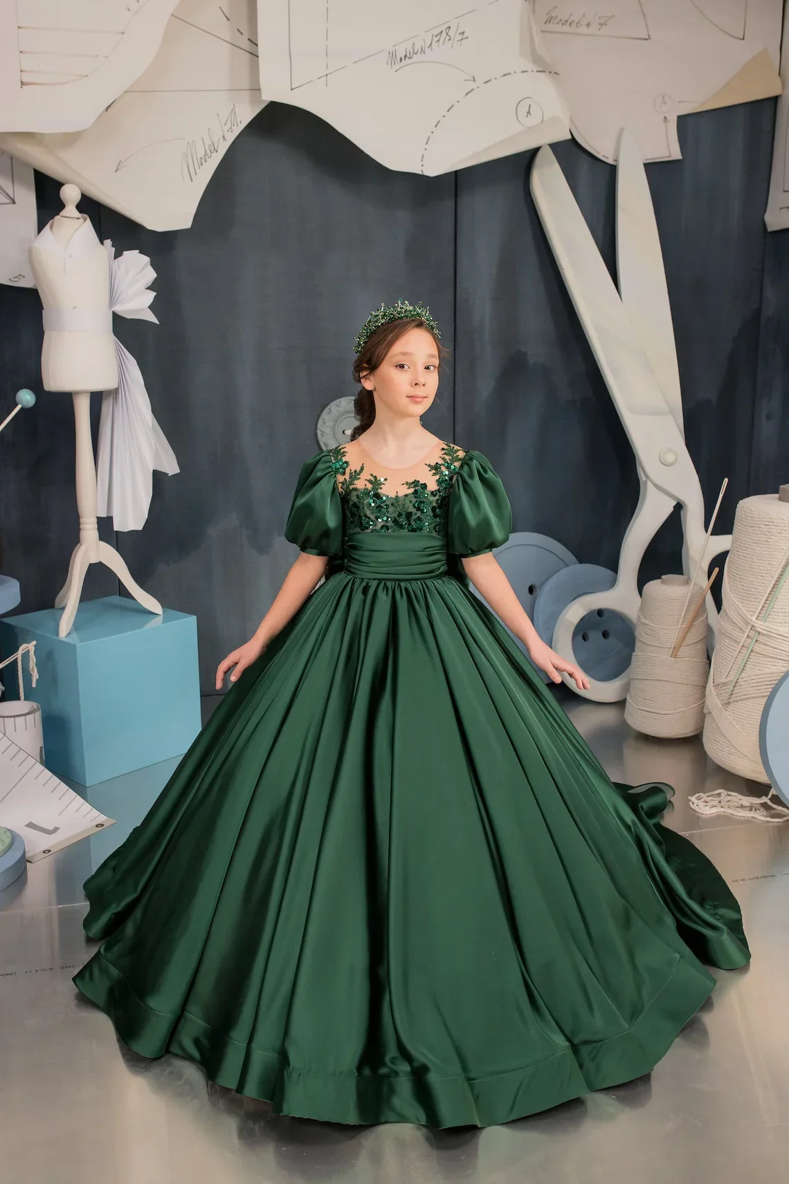 Long Satin Emerald Green Flower Girl Dress Bow  Applique Birthday Party Wedding Dress Pageant Princess Dress Ball Gown for Girls