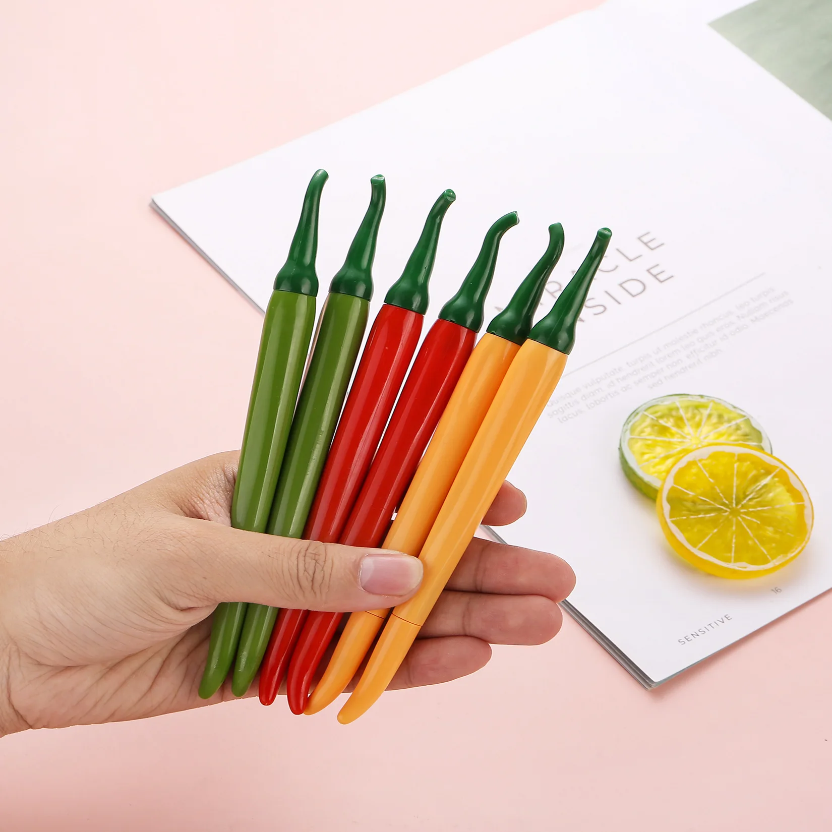 Creative simulation pepper gel pen cute red green yellow pepper shape water pen office supplies signature pen wholesale