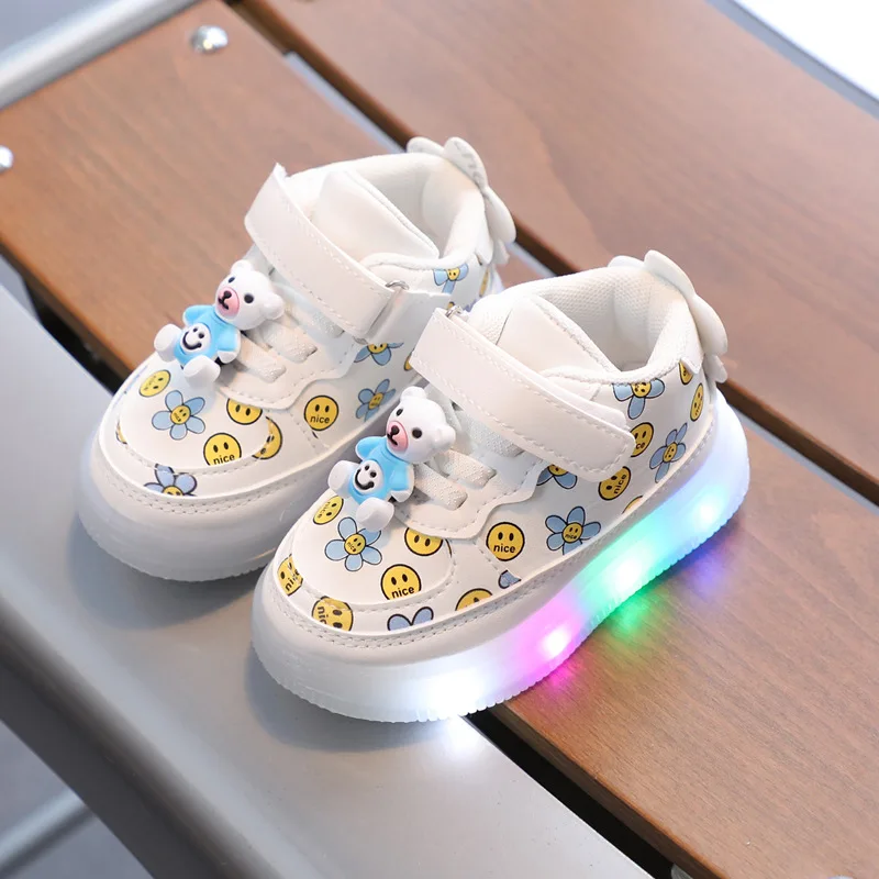 Children Led Lighted Shoes Spring Autumn Luminous Girls Boys Board Flats Fashion Casual Sneakers Kids Soft Bottom Running Shoes