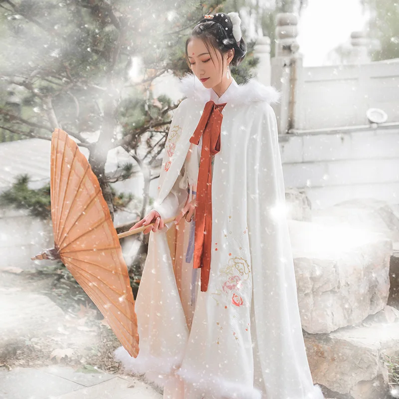 

New Chinese style winter hanfu cape, women's Han element hooded cape, velvet and cold-proof thickened jacket