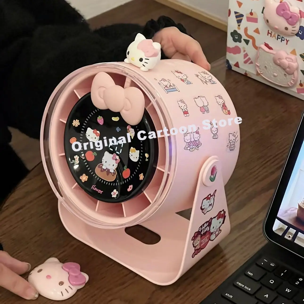 

Girls Gifts Hello Kitty Sanrio Kuromi Small Fan Desktop Digital Display Small Fan Small USB Mute Office Super Strong Wind Force