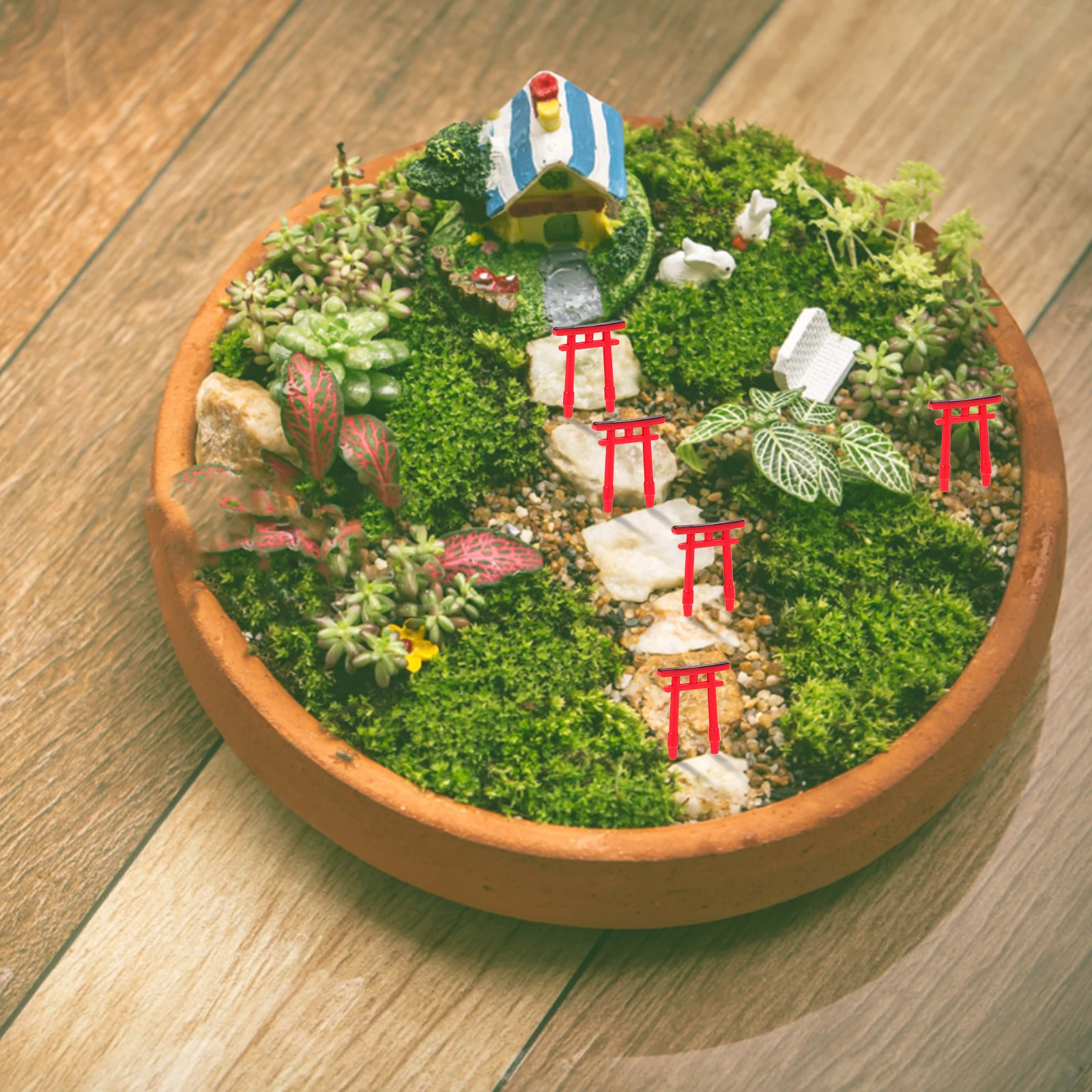 

5Pcs Micro Landscaping Torii Gate Miniature Torii Gate Statues for Fish Tank Decor Garden Crafts Japanese Decorations