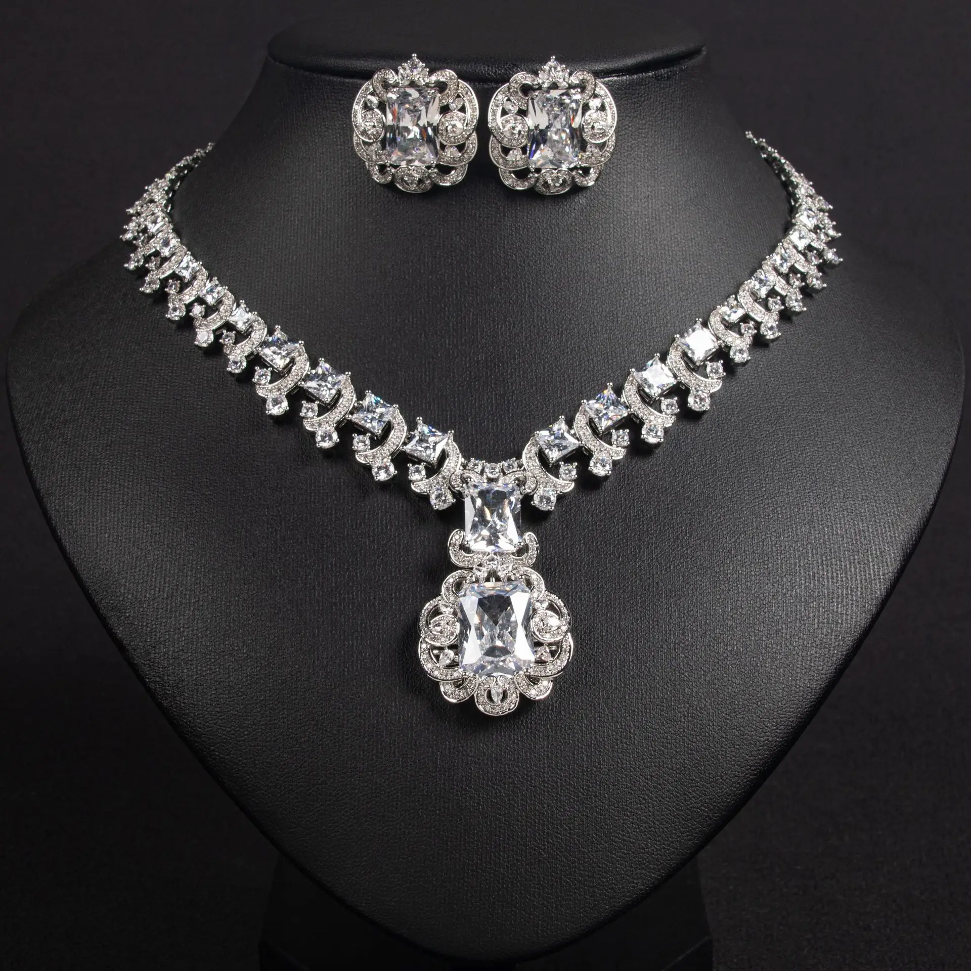 Summer Hundred Dress Accessories Luxury High Charming Ladies Zirconia Jewellery Necklace Earrings Set Party Wedding Dinner M-357
